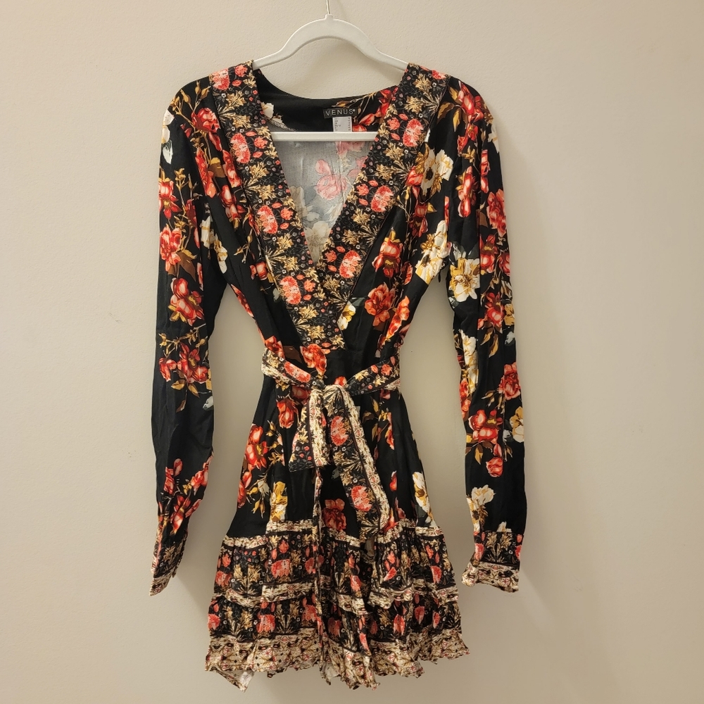 NEW never been worn, dress, Venus, size 10